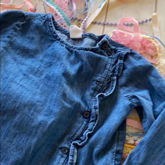 Gap - Picture 3 of 4